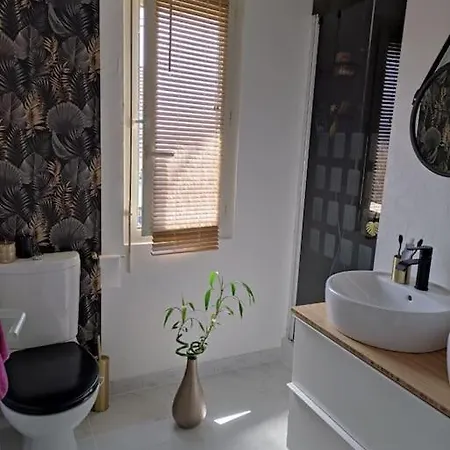 펜션 Maison Avec Piscine A 800 M Du Circuit Des 24 H.
