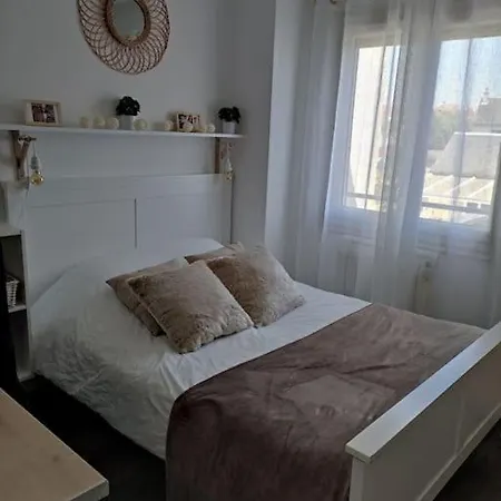 Maison Avec Piscine A 800 M Du Circuit Des 24 H. Prázdninový dům