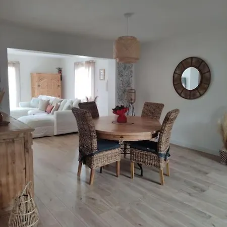 Prázdninový dům Maison Avec Piscine A 800 M Du Circuit Des 24 H. *